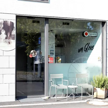 Radhotel Am Gleis 3*