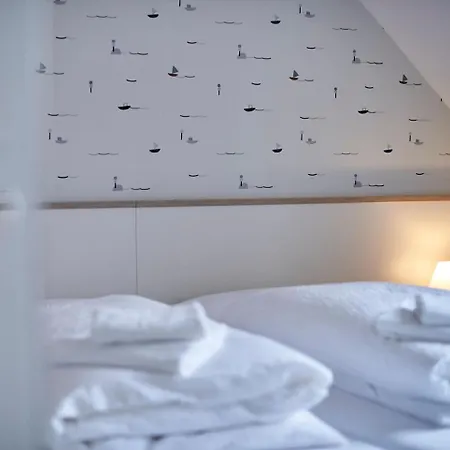 Отель Radhotel Am Gleis Радольфцелль (Бодензее)