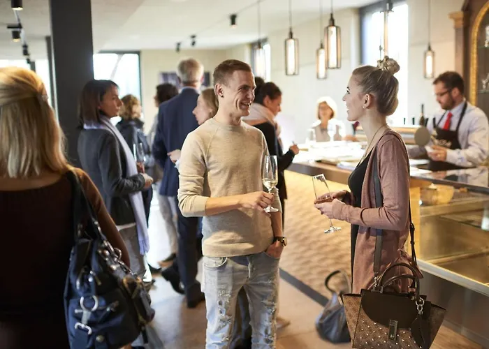 Radhotel Am Gleis 호텔 라돌프젤암보덴시