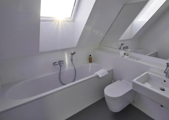 호텔 Radhotel Am Gleis 라돌프젤암보덴시