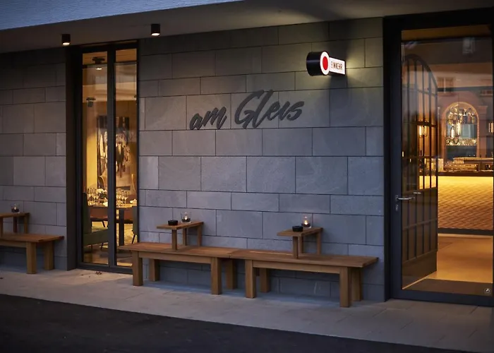 호텔 Radhotel Am Gleis 라돌프젤암보덴시