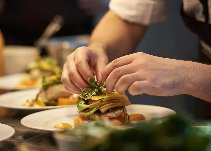 Radhotel Am Gleis 3* 라돌프젤암보덴시